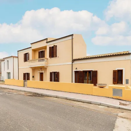 Vakantiehuis With Garden And Air Conditioning *