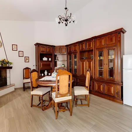 With Garden And Air Conditioning Vakantiehuis *