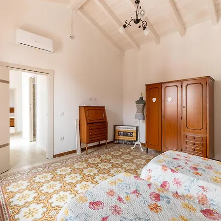 Vakantiehuis With Garden And Air Conditioning