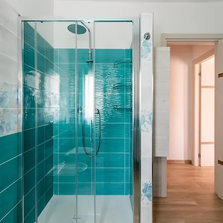 Vakantiehuis With Garden And Air Conditioning *