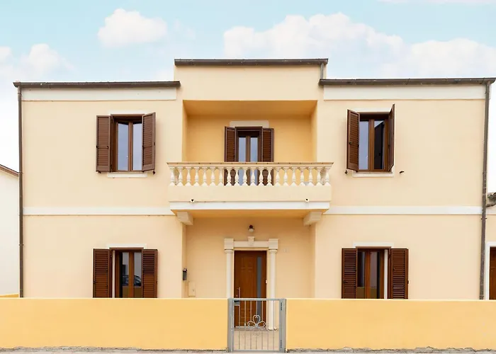 Detached With Garden And Air Conditioning Holiday home